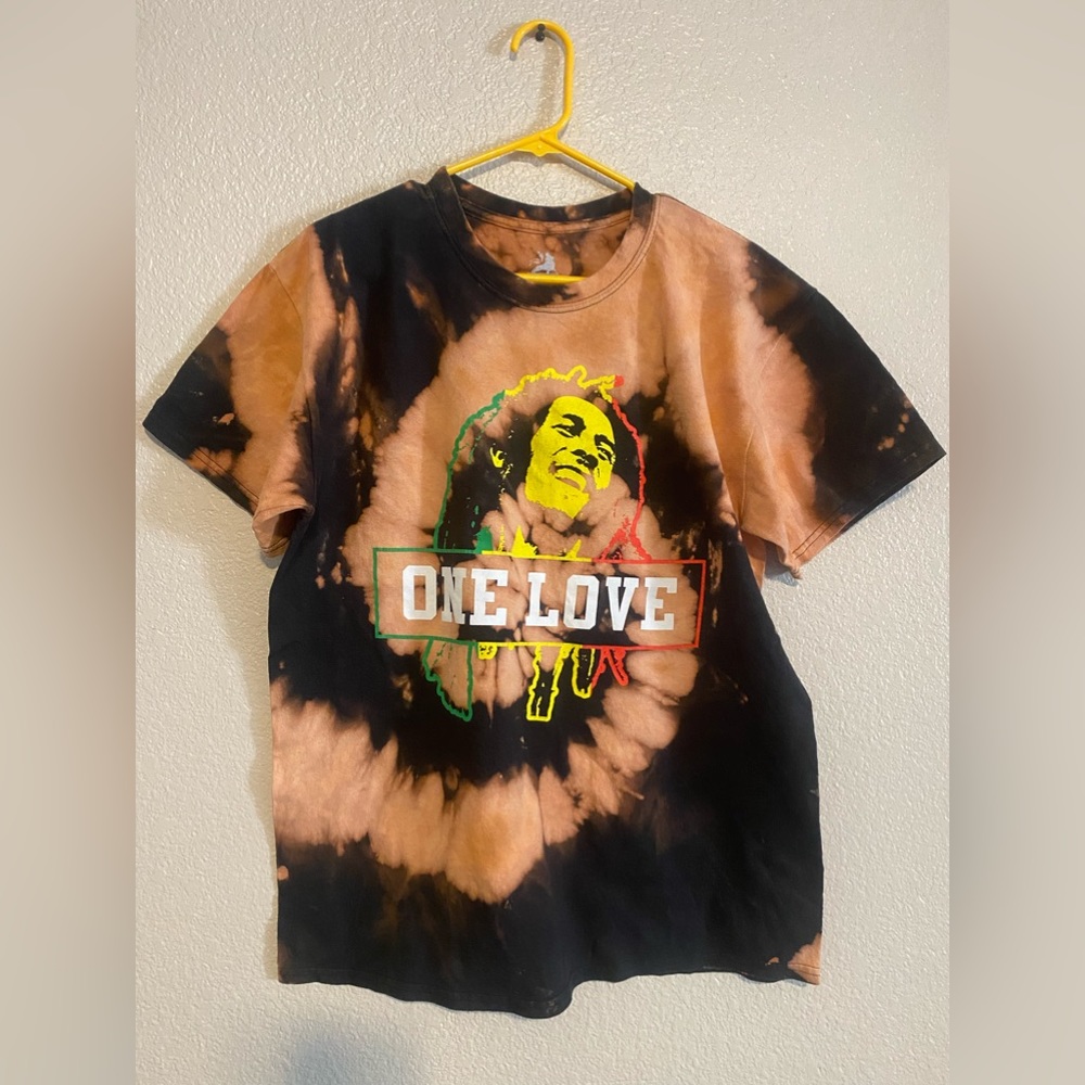 Custom Bob Marley T-Shirt (Large)